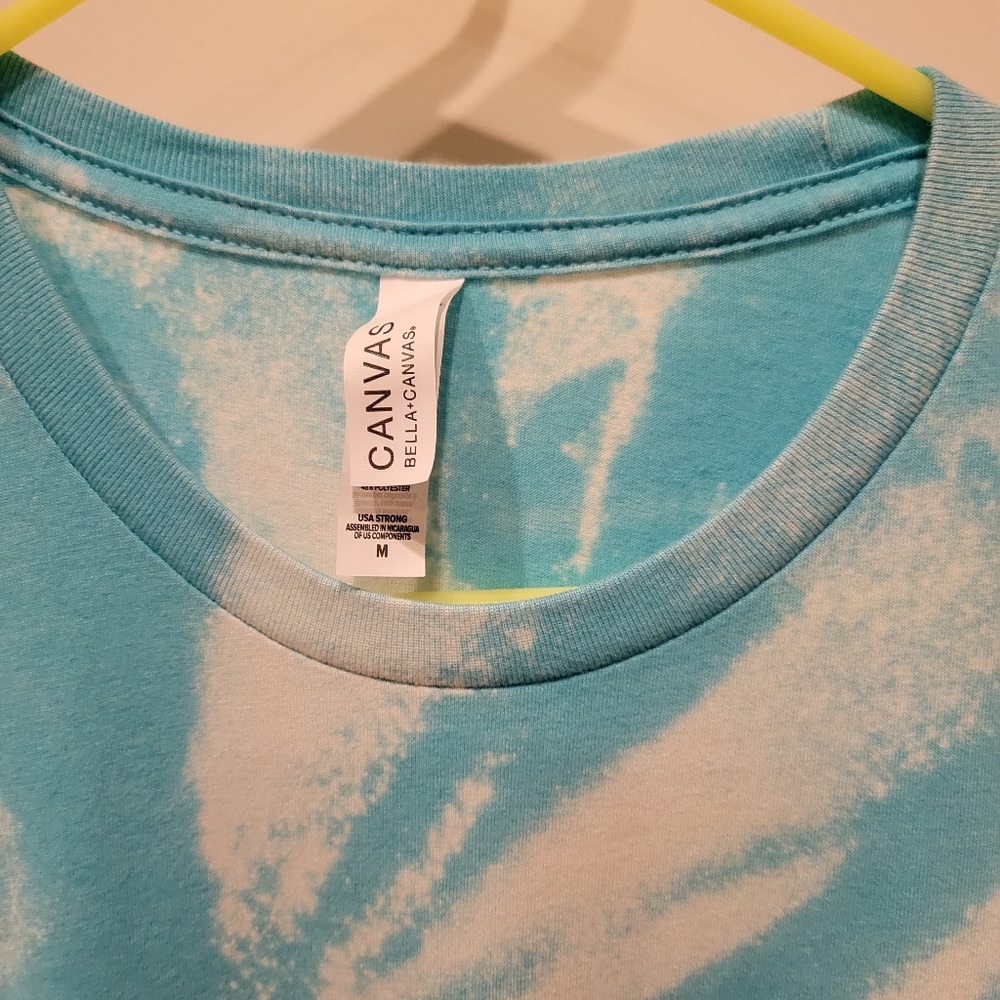 Over it tee (medium) - Picture 2 of 2